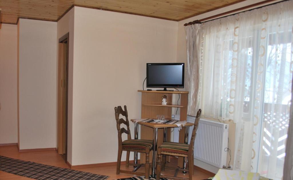 Pensiunea Alexandra Vatra Moldoviţei Quarto foto